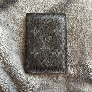 LV Pocket Organizer